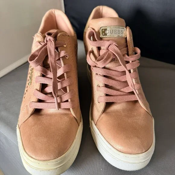 GUESS Women's Size 9.5 FLOWURS7 Pink Rose Gold Hidden Wedge Sneakers - Picture 5 of 5